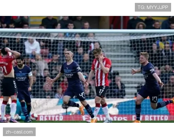 特写：曼市德比中，福登禁区外世界波直挂死角瞬间